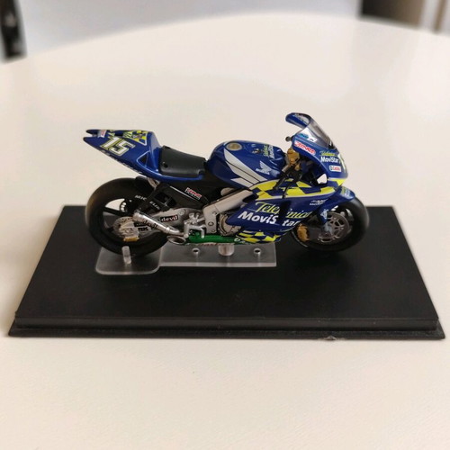 Honda R 211V DeAgostini miniature motorcycle like new