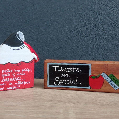Teacher Gifts used, decorative sponge and board set
