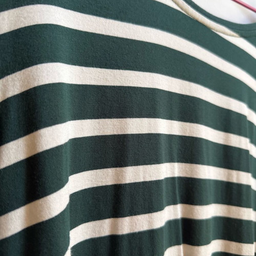 ASOS striped green dress with open back - 3,00 - Vendora.cy ASOS striped green dress with open back - 3,00 - Vendora.cy