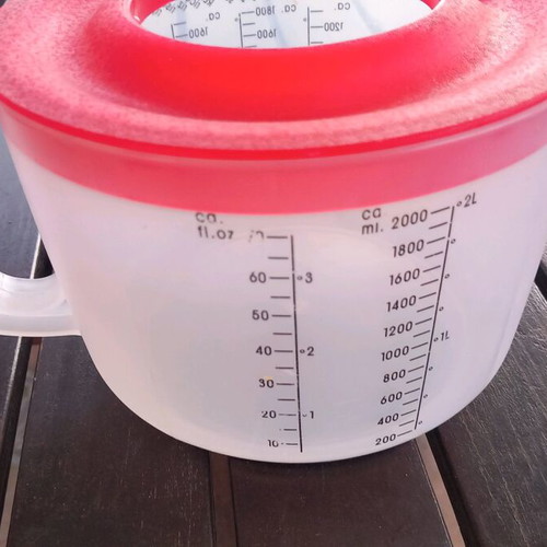 Measuring cup like new