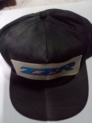 ZZR jockey hat like new, black