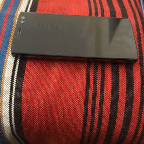 Doogee mobile used for spare parts without charger