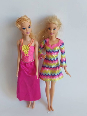 Dolls like new, set of two
