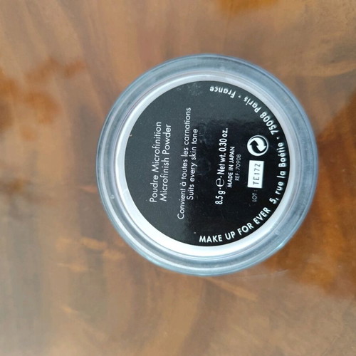 Makeup Forever HD powder used, loose powder