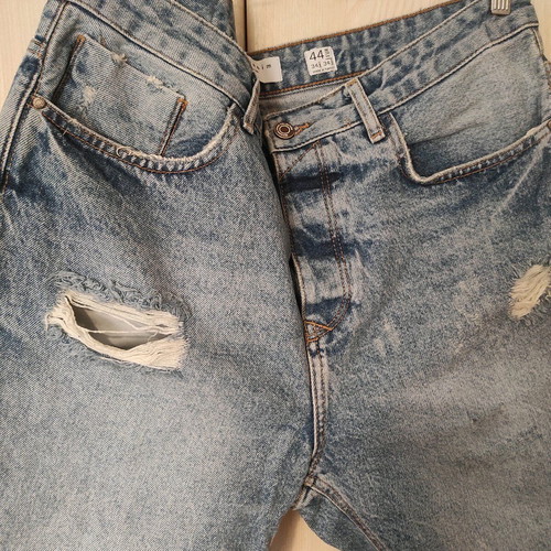 Bermuda slim fit size 44 like new