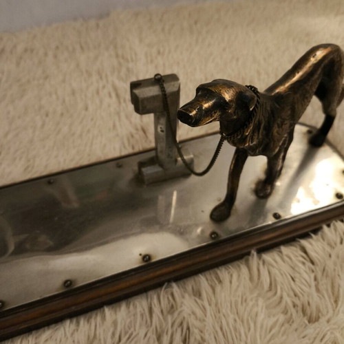 Collectible Vintage Bronze Desk Ornament with Dog like new
