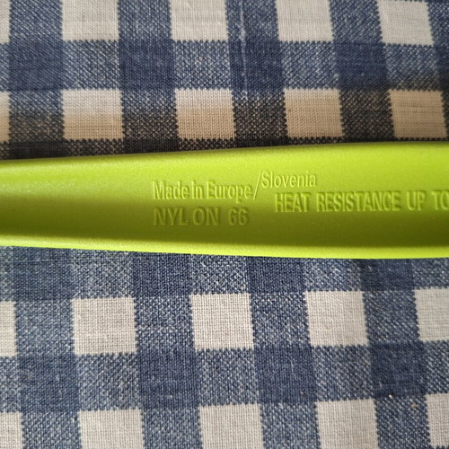 Green heat-resistant ladle up to 210 degrees Celsius