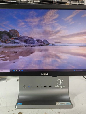Dell All-in-One PC μεταχειρισμένο με Core i5, 8GB RAM, 240GB SSD