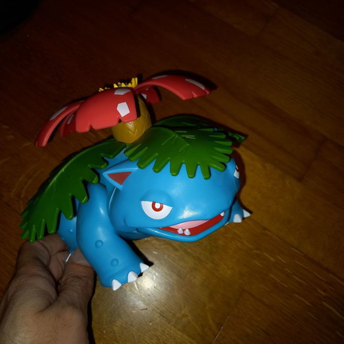 Pokemon Venusaur figure 17 cm length and 12 cm height like new