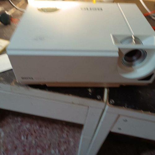 BenQ DLP projector MP5 used with extra lamp
