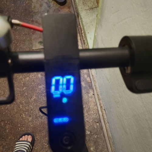 Electric scooter like new, solid tires, up to 30 km/h