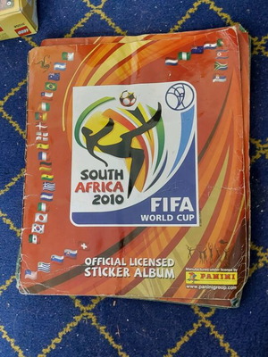 Άλμπουμ Mundial South Africa 2010 με φθορές, λείπουν 8 αυτοκόλλητα