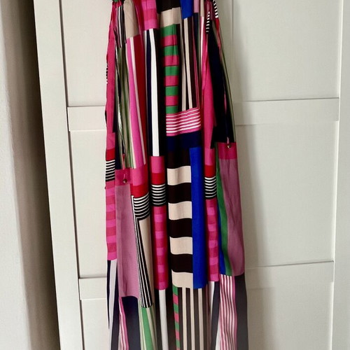 Accesorize maxi dress size Small like new, multicolor