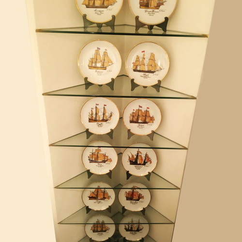 Porcelain collection The Ships of the Great Navigators new, set of 12 plates and cups Furstenberg