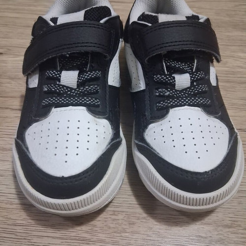 Decathlon kids sneakers size 28 used, black and white