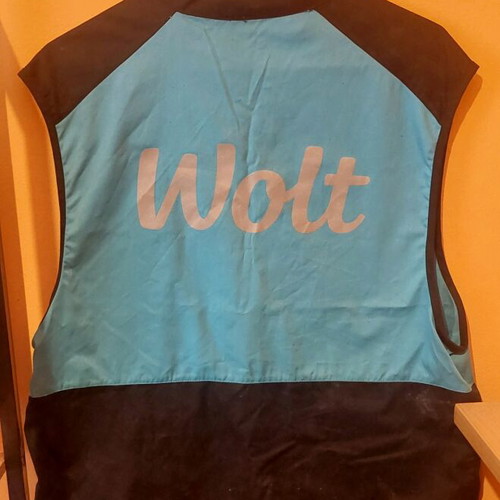 Wolt Medium vest used with zippered pockets