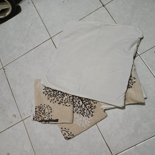 Elastic sofa covers with geometric pattern like new, separate sale