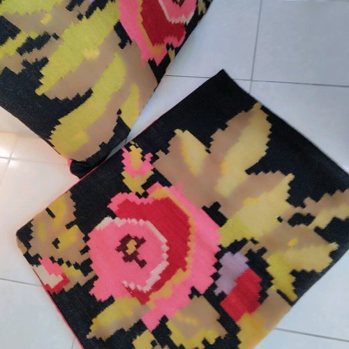 Two large woven pillowcases like new, 70x50 cm