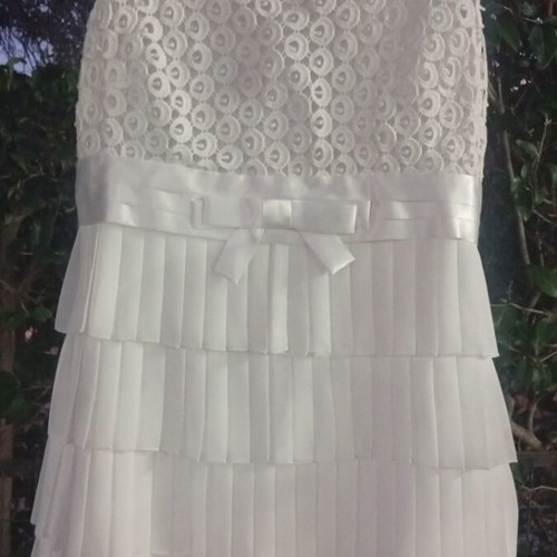 Wedding dress SMAILI'S size large like new, knee length