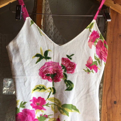Angelo Marani Y2k white and pink beaded top like new, size S