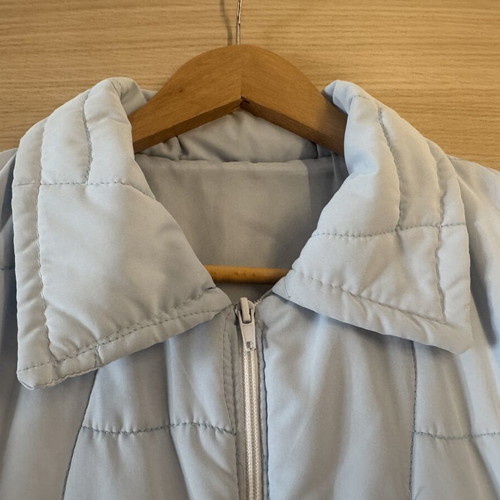 Light Blue Quilted Vest Medium Used with Zippered Pockets