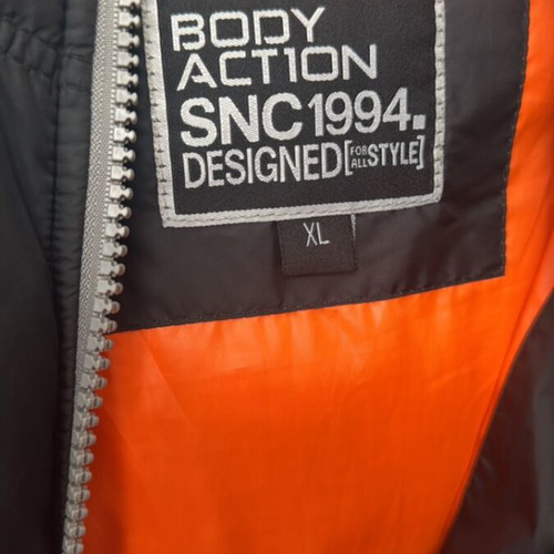 Body Action jacket XL like new, black and orange
