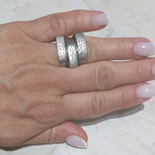 Asymmetric hammered 925 silver ring like new, size 57