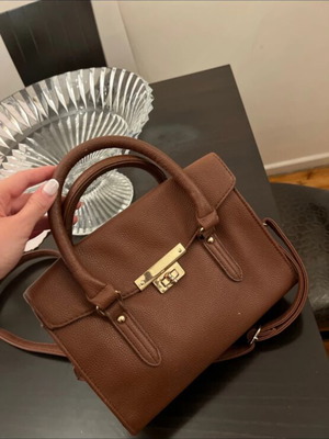Handbag with strap used, brown