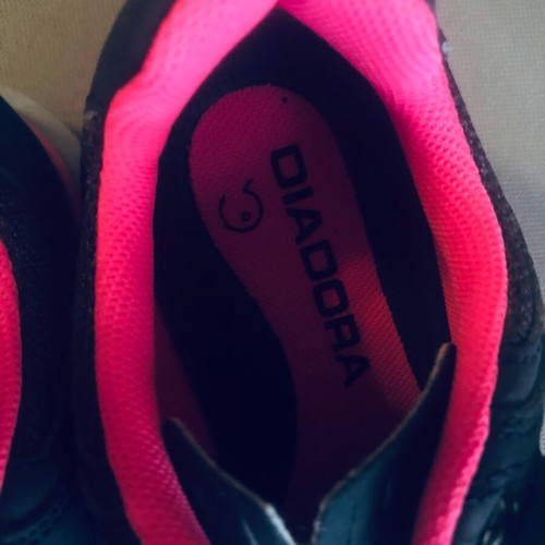Diadora cycling shoes size 38 like new, black and pink