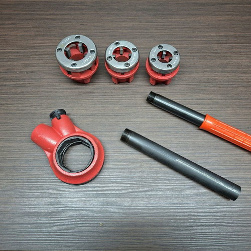 Plumbing Ratchet Die Set 1/2" - 1" new without case