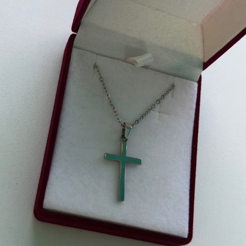 Steel cross necklace silver color, chain length 22 cm