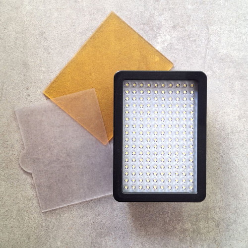 Video Light with 160 dimmable LEDs used, powered by AA batteries