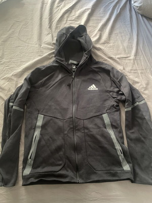 Ζακέτα Adidas μέγεθος medium σαν καινούργια μαύρη-γκρι