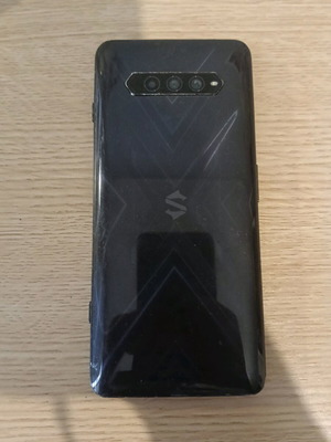 Black Shark 4 μεταχειρισμένο για ανταλλακτικά με μέτρια οθόνη