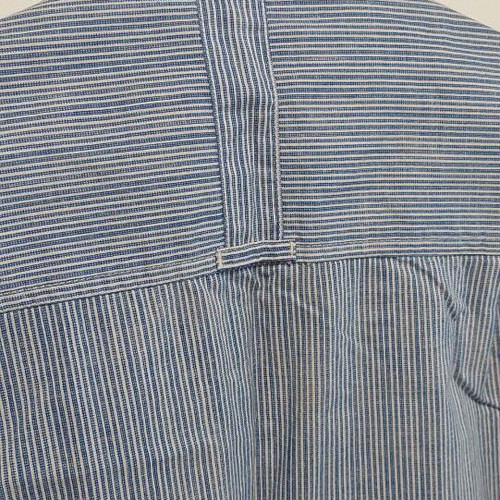 Billabong shirt size S like new, white and blue