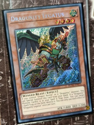 dragunity card sleeves Dragon Shield Matte - Magenta (Standard, 100ct) Safe for archival use Dragon Shield Sleeves Art Matte