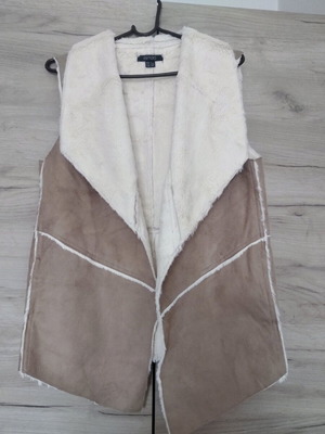 Esmara fur vest like new, camel and white
