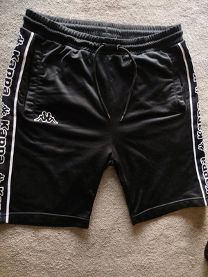 Kappa shorts black, medium fitting small, like new