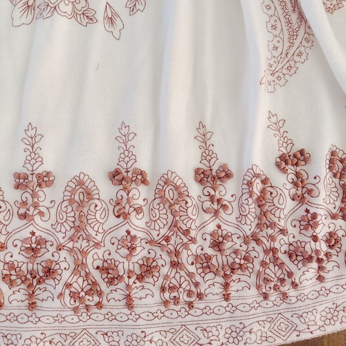 Principles Summer Top White with Paisley Design and Beading Like New