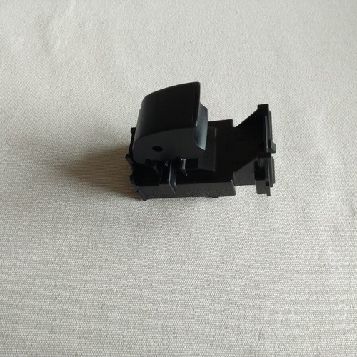 Toyota Yaris Cross electric window switch 74231-K0080 like new, 3 pcs