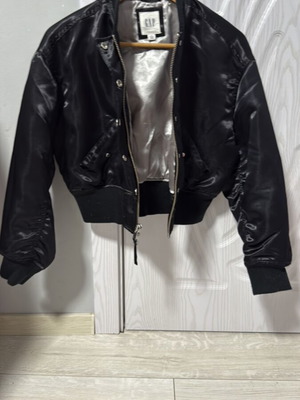 Gap jacket black like new, size S