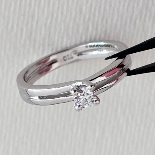 Diamond Jools solitaire ring 0.15ct brilliant cut, 18k white gold, new