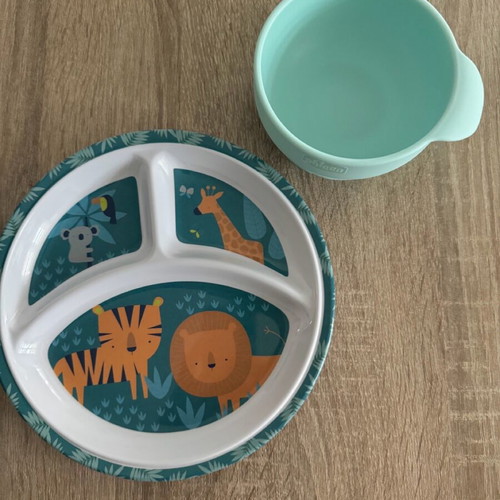 Child's divided plate Premaman and silicone bowl Chicco like new