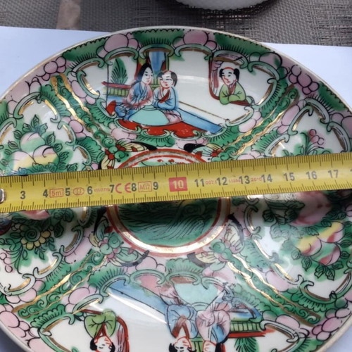 Rose Medallion decorative plate used, Chinese porcelain