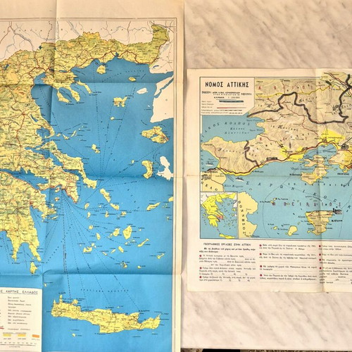 Travel guides and maps used, collection of 40 guides and 25+ maps