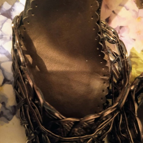 Xtravaganza bronze pointed-toe heels size 39 used with ankle strap