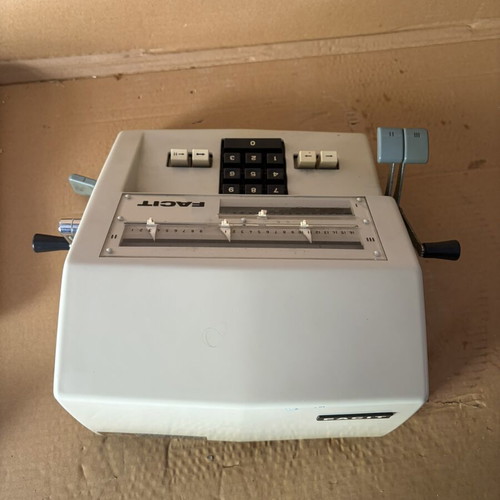 Facit Model 1004 mechanical calculator 1960