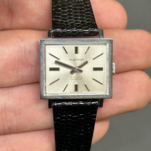 Albona 17 Jewels Swiss watch like new with leather strap