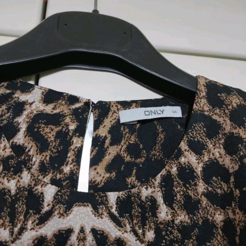 Leopard dress with 3/4 sleeve like new, XS/S, black and brown