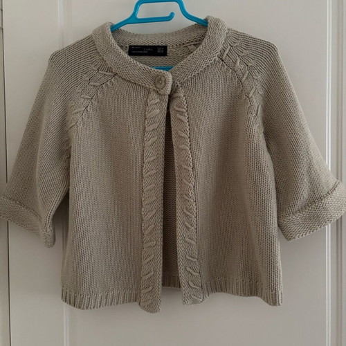 Zara knitted cardigan like new, open beige, size M